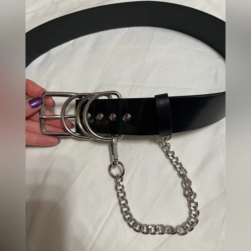 BERSHKA CHAIN BELT